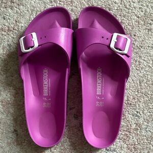 Birkenstock Single-Strap EVA Slide Sandals in Fuchsia